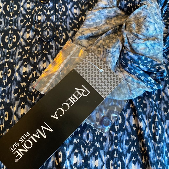 Brand new with tags - Picture 2 of 3